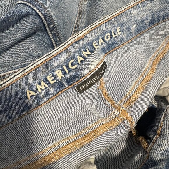 American Eagle Mid Rise Festival Flare Raw Hem Jeans Women's Size 4 - Picture 8 of 8
